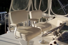 Helm-Chairs